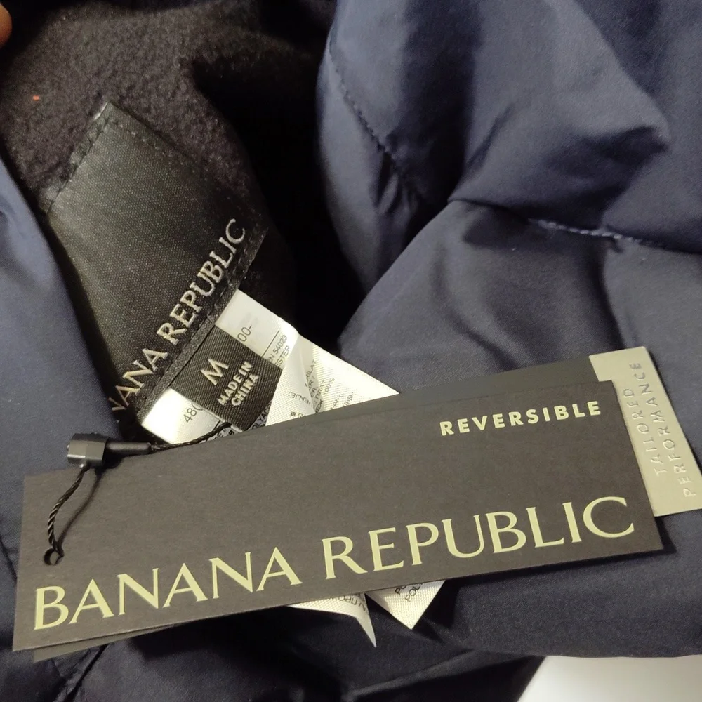 BANANA REPUBLIC WATER RESISTANT REVERSIBLE QUILTED BOMBER JACKET